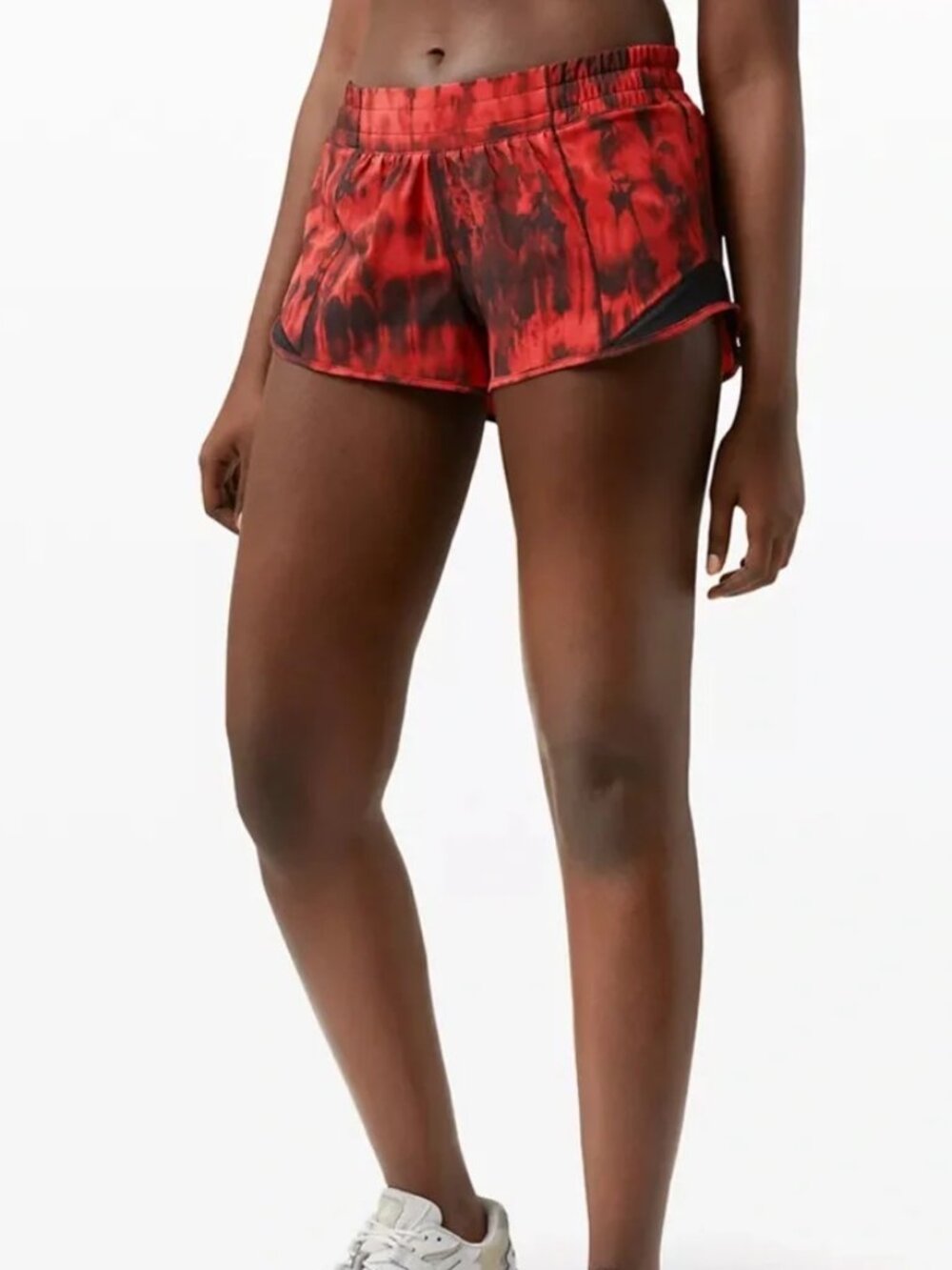 LULULEMON Hotty Hot 2.5" Shorts Game Day Red Sz 2 Bikini Liner Swift Running Gym